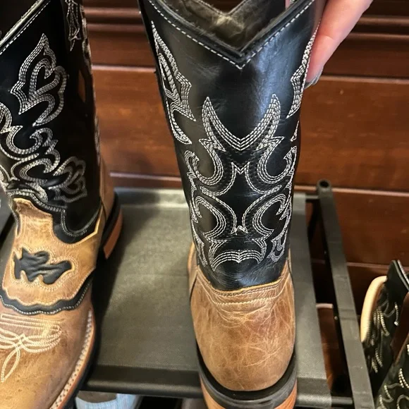 Two tone JB Dillion Men’s Cowboy Boots NWT 7.5 D J.B. Dillon | Shoes | Two Tone Jb Dillion Mens Cowboy Boots  main image 3